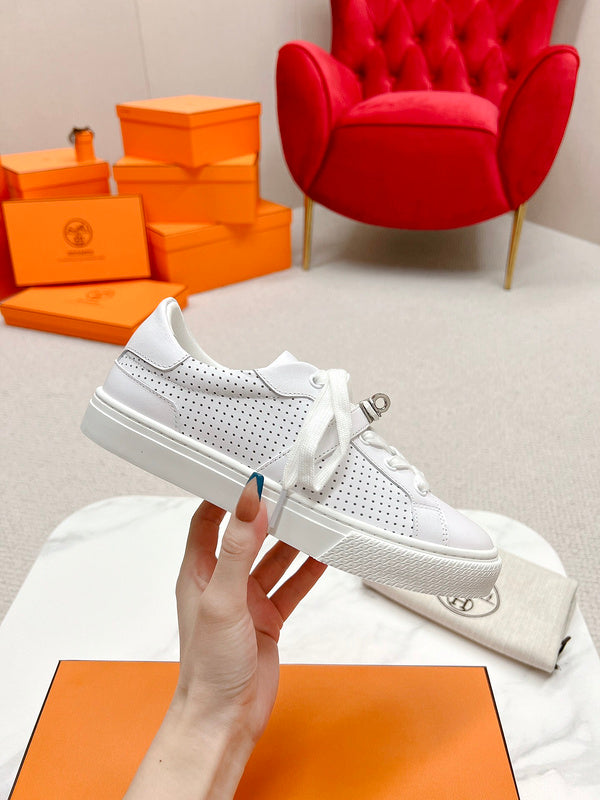 VV - HMS Shoes - 132