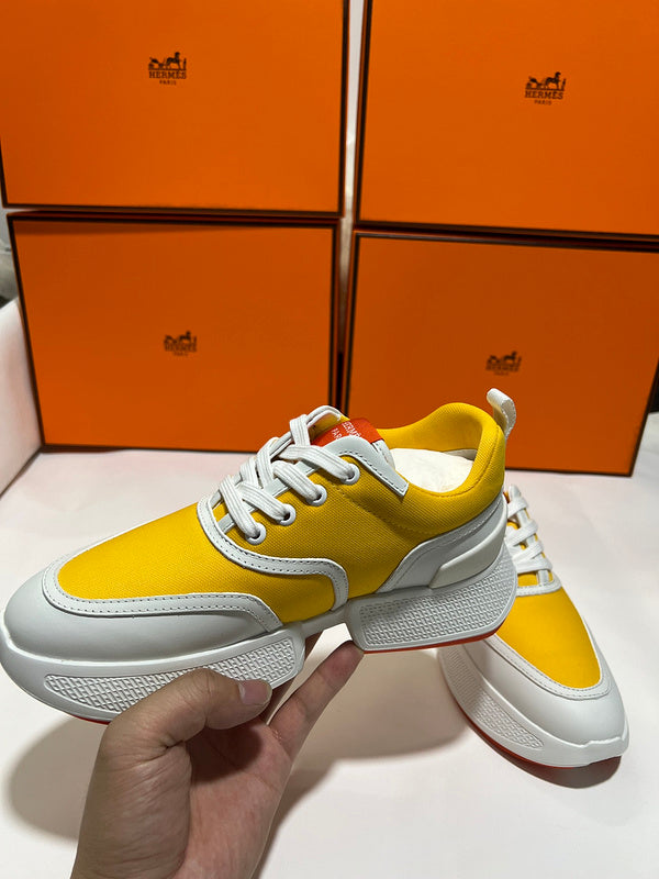 VV - HMS Shoes - 192