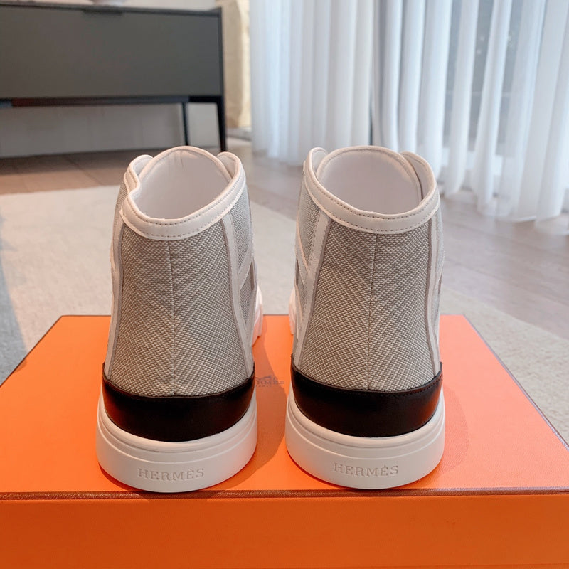 VV - HMS Shoes - 121