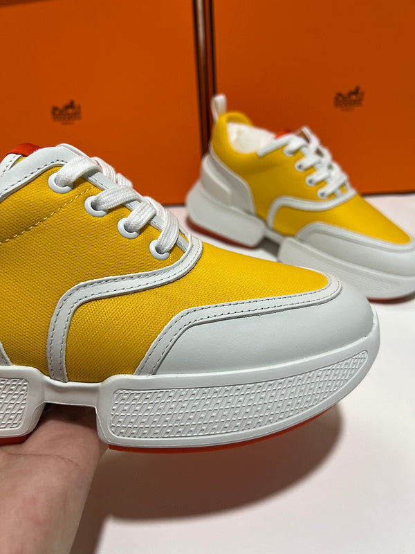 VV - HMS Shoes - 192