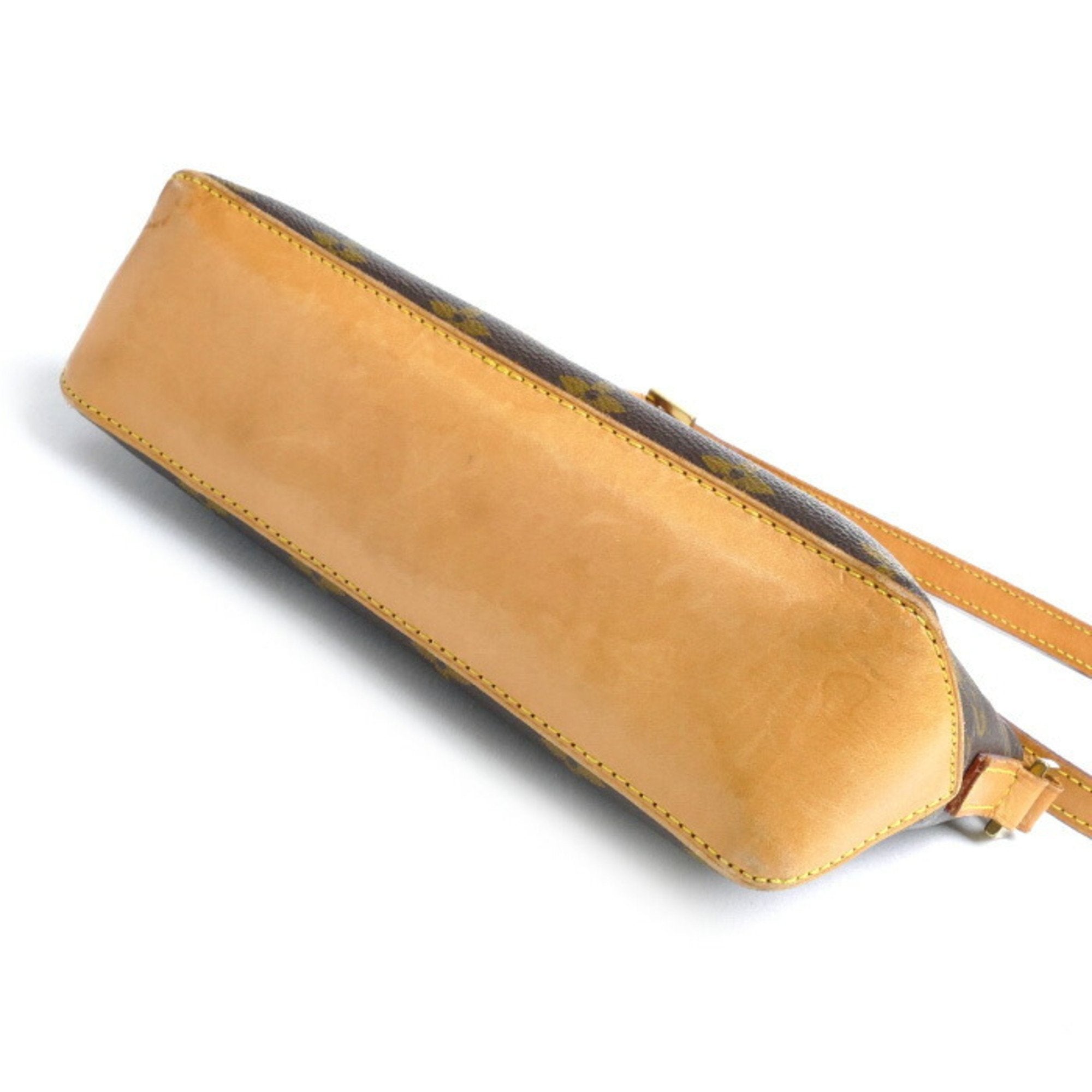 Louis Vuitton Trotteur Canvas Shoulder Bag ()