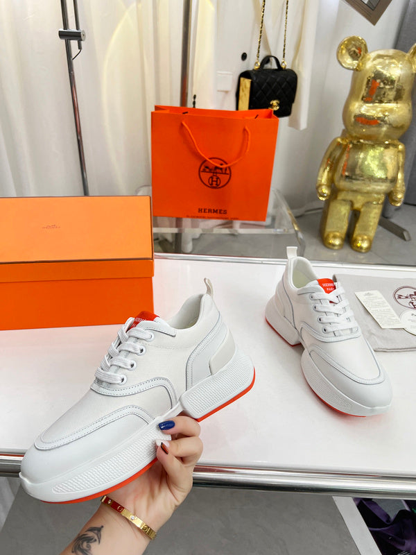 VV - HMS Shoes - 196