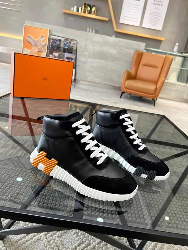 VV - HMS Shoes - 026