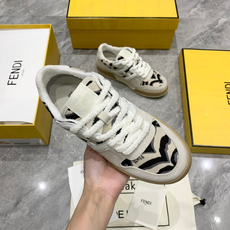 VV - MAME Shoes - 228