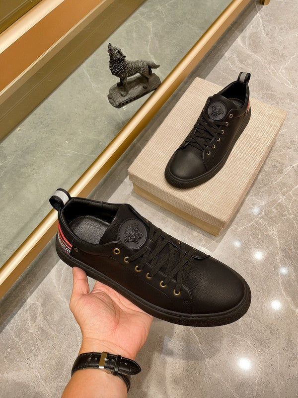 VV - VAR Shoes - 570