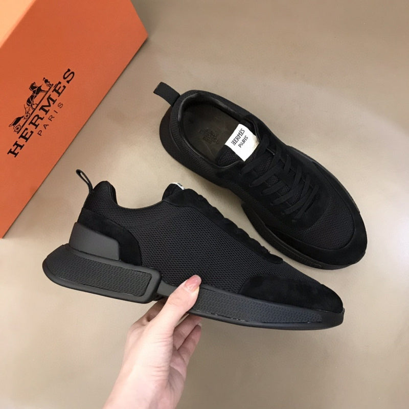 VV - HMS Shoes - 011