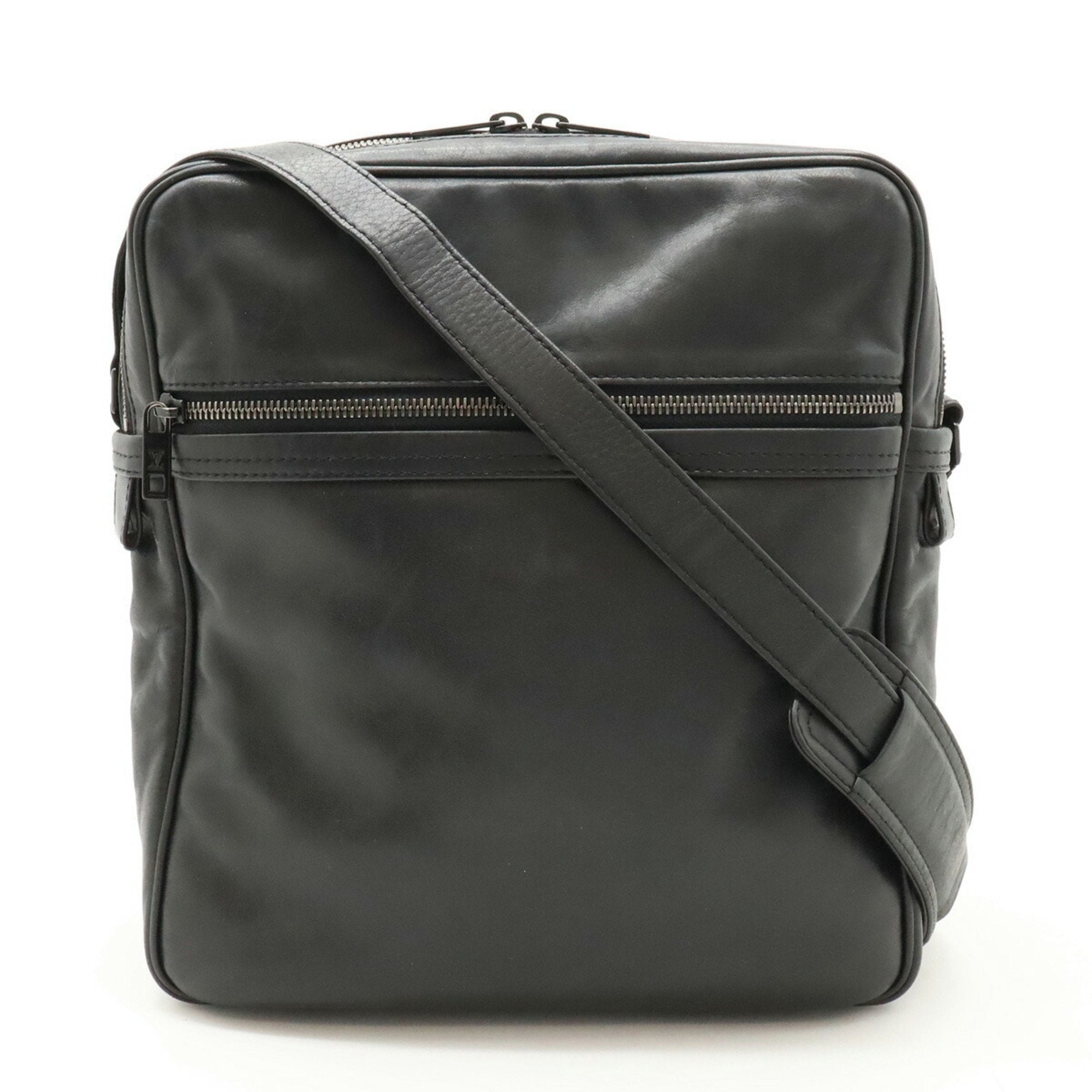 Louis Vuitton Clarckson Leather Shoulder Bag ()