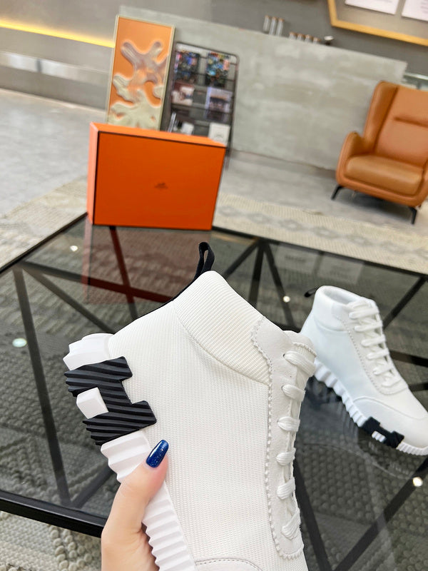 VV - HMS Shoes - 035
