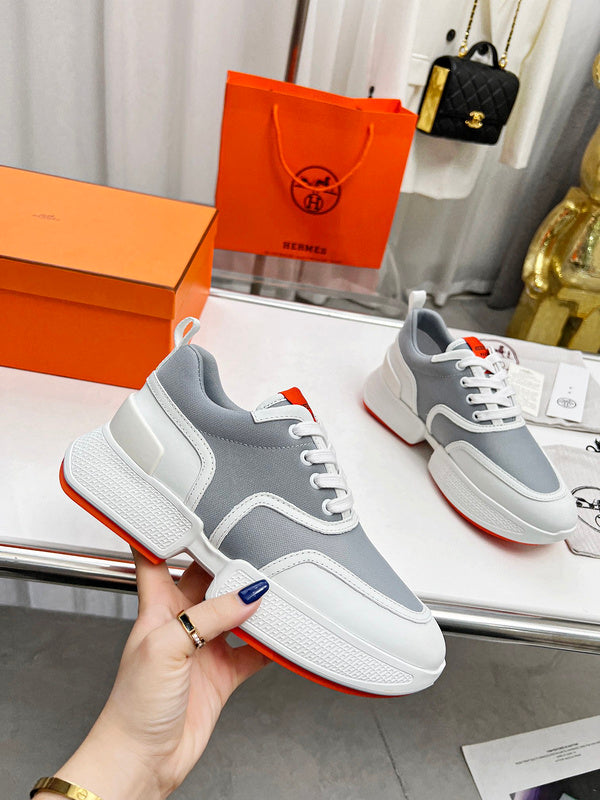 VV - HMS Shoes - 195