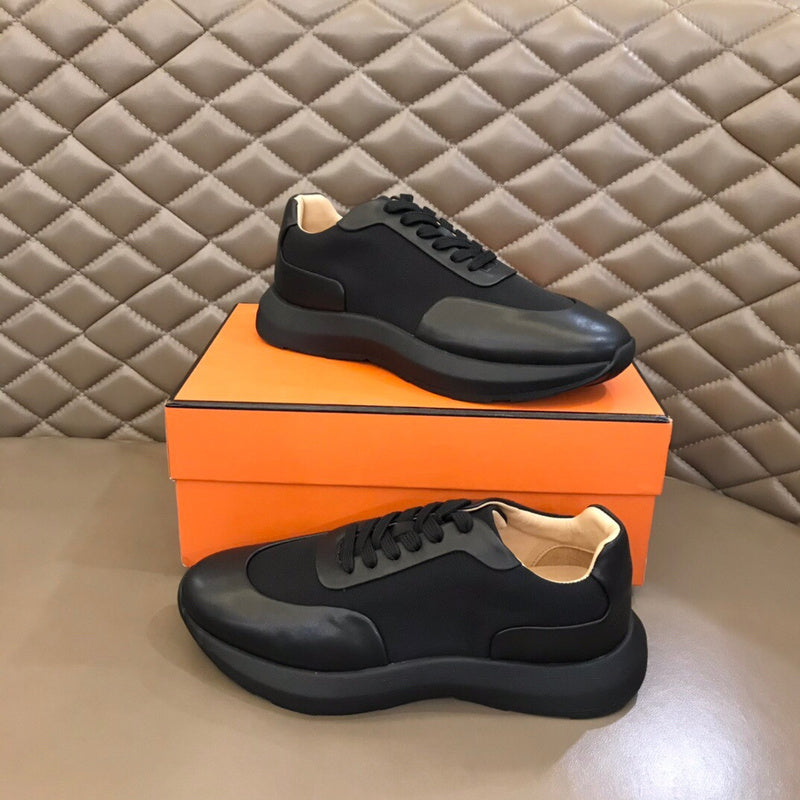VV - HMS Shoes - 241