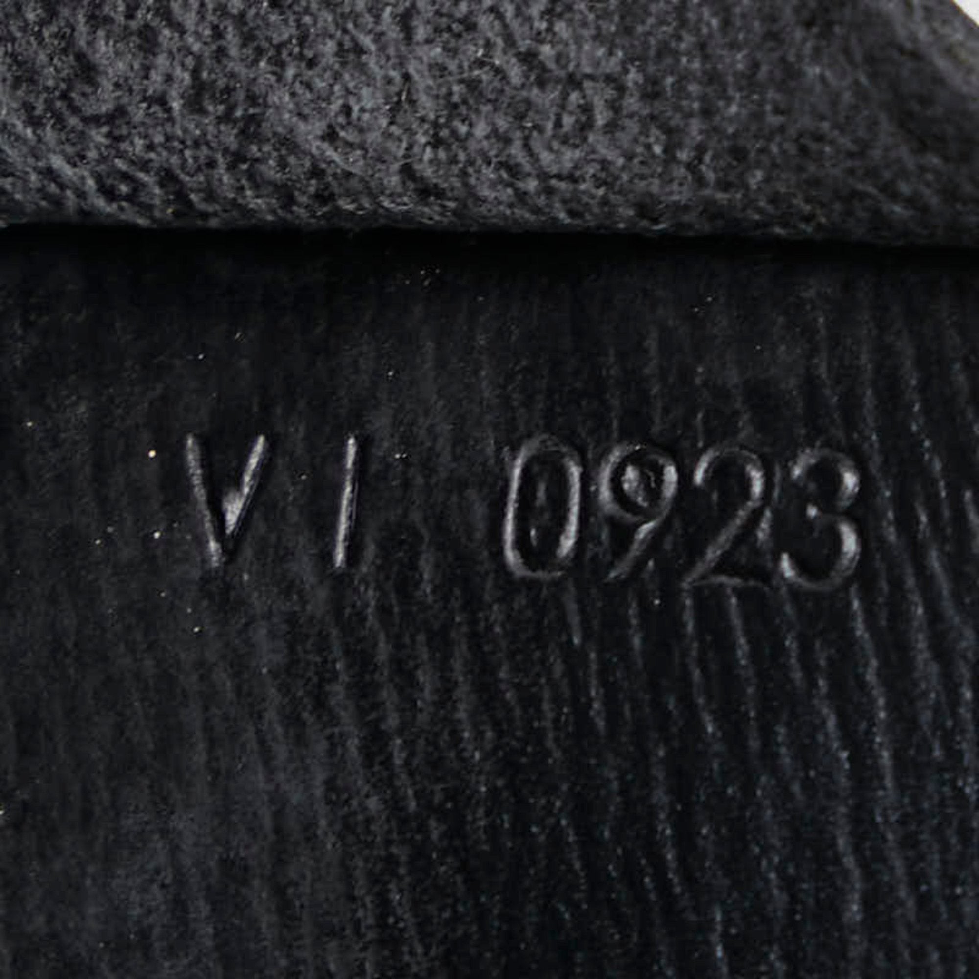 Louis Vuitton Cluny Leather Shoulder Bag ()