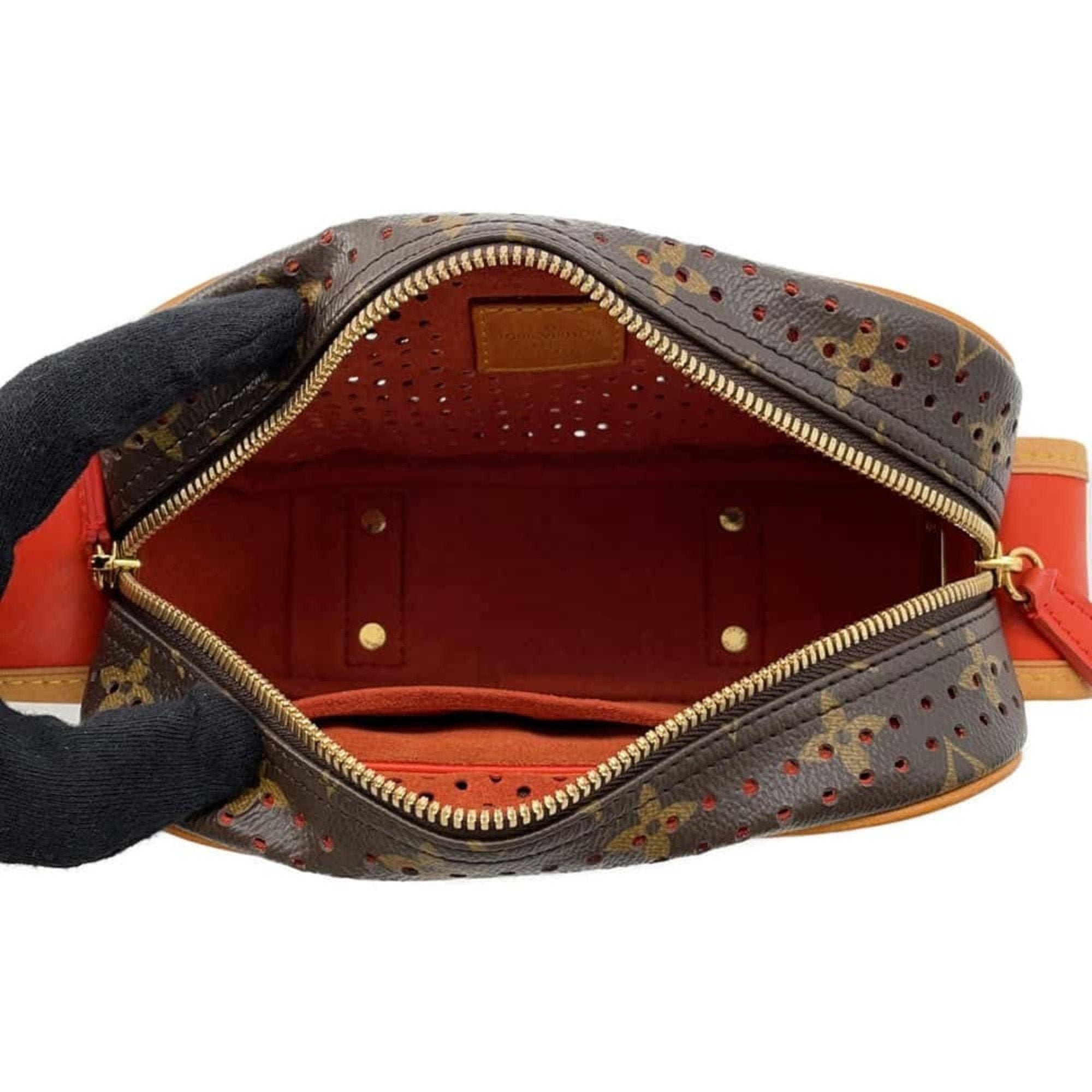 Louis Vuitton Trocadéro Canvas Shoulder Bag ()
