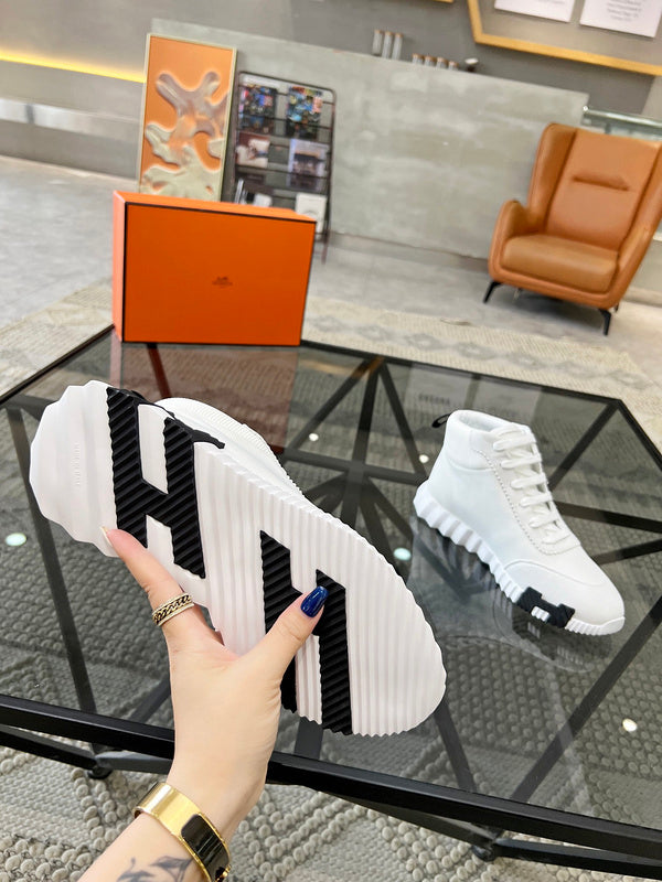 VV - HMS Shoes - 035