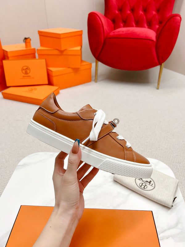 VV - HMS Shoes - 131