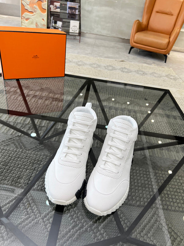 VV - HMS Shoes - 033