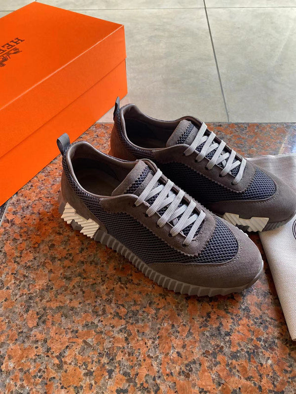 VV - HMS Shoes - 057
