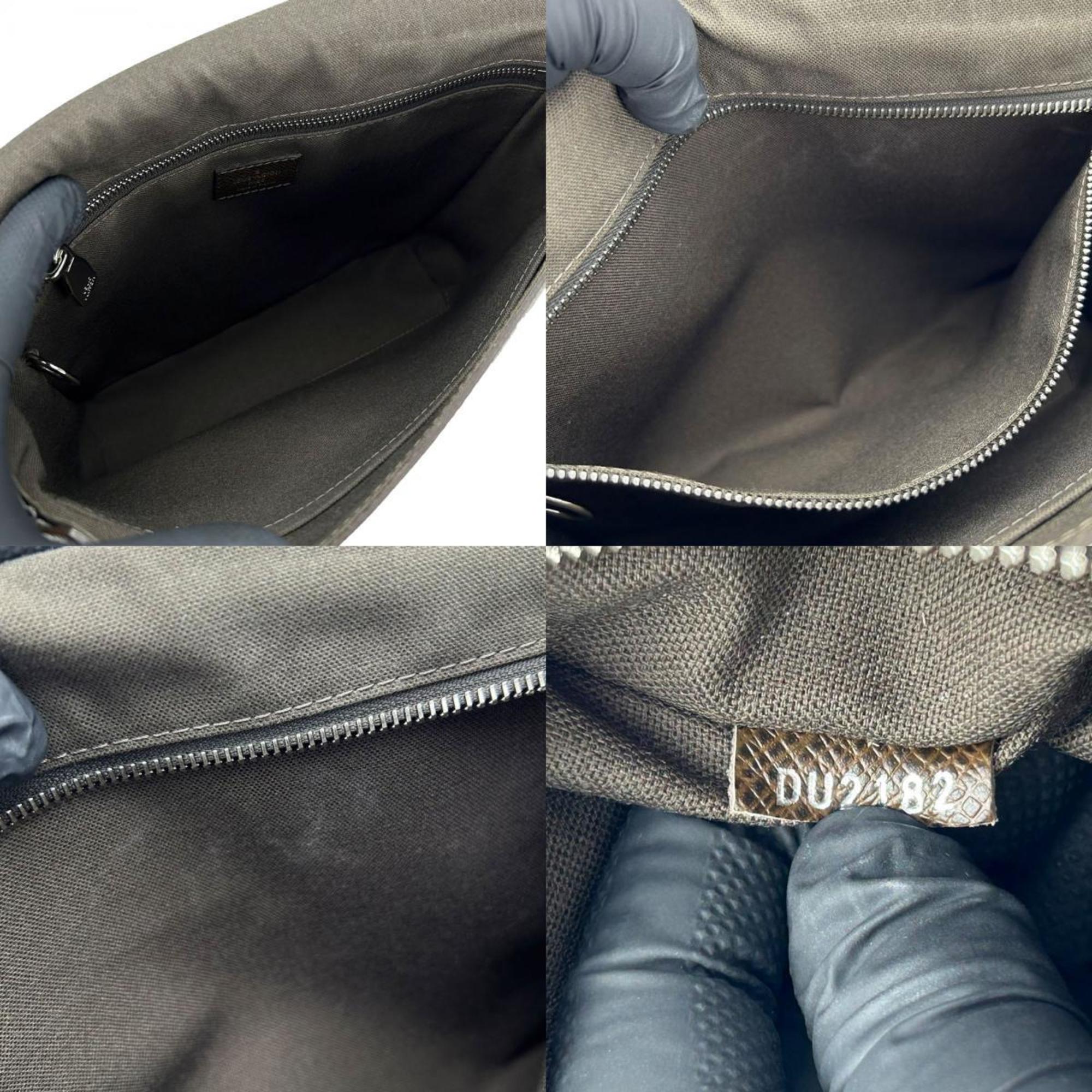 Louis Vuitton Roman Leather Shoulder Bag ()