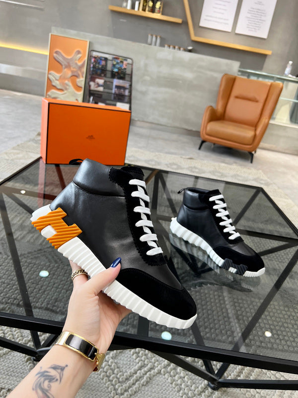 VV - HMS Shoes - 026