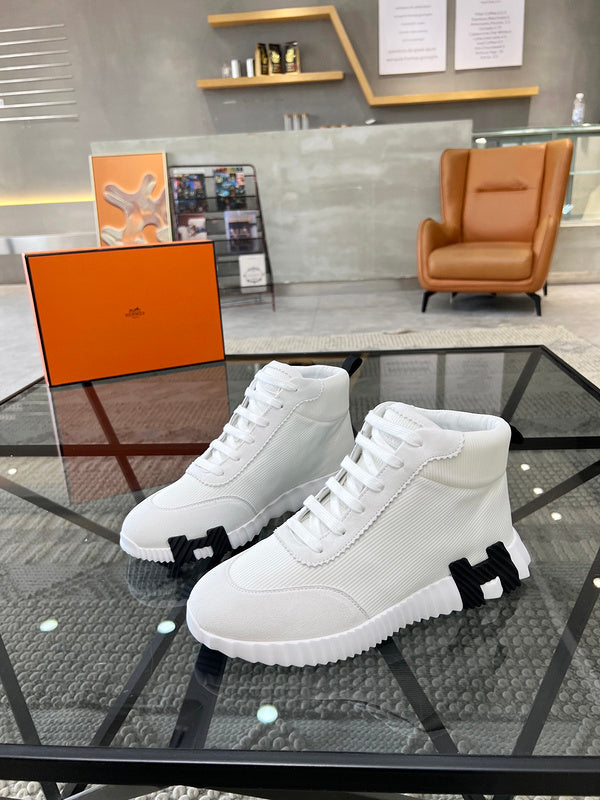 VV - HMS Shoes - 035