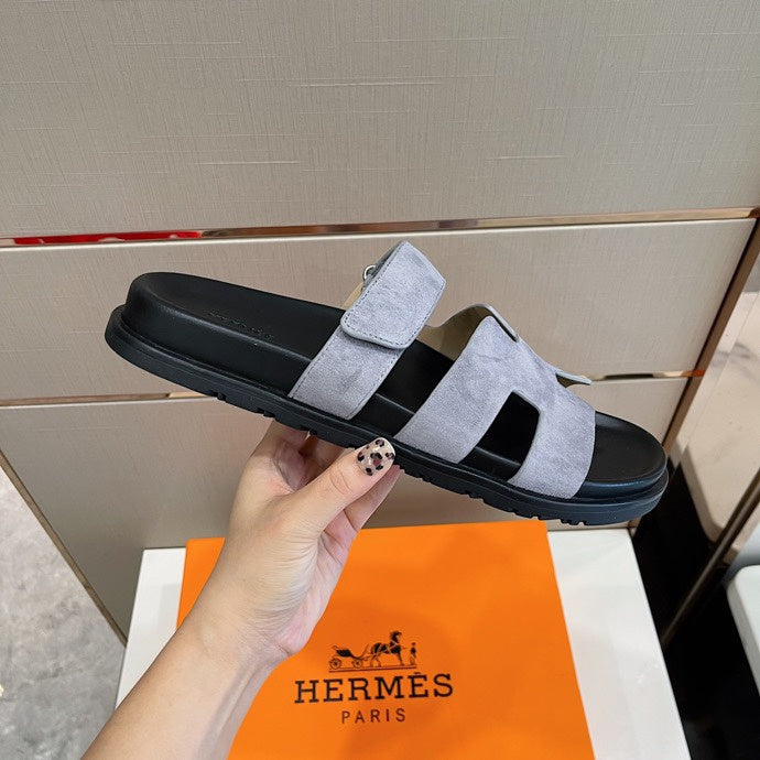 VV - HMS Shoes - 220
