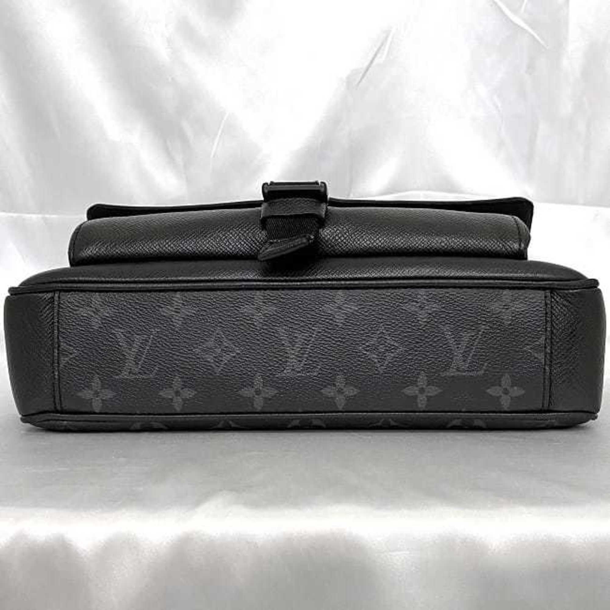 Louis Vuitton Messenger Leather Shoulder Bag ()