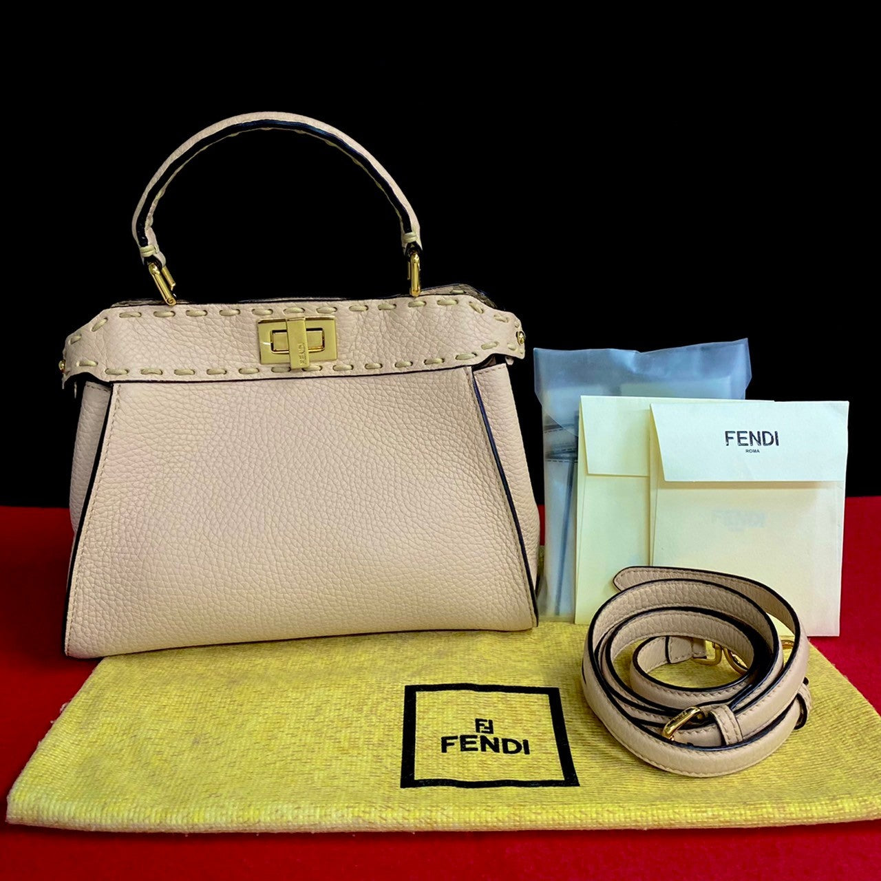 FENDI ???? ?? ?????