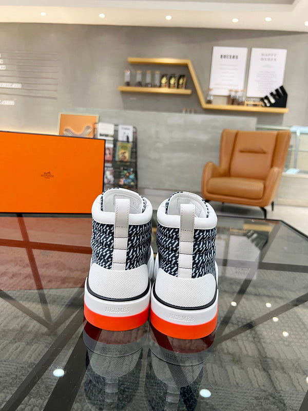 VV - HMS Shoes - 083