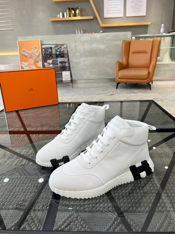VV - HMS Shoes - 033