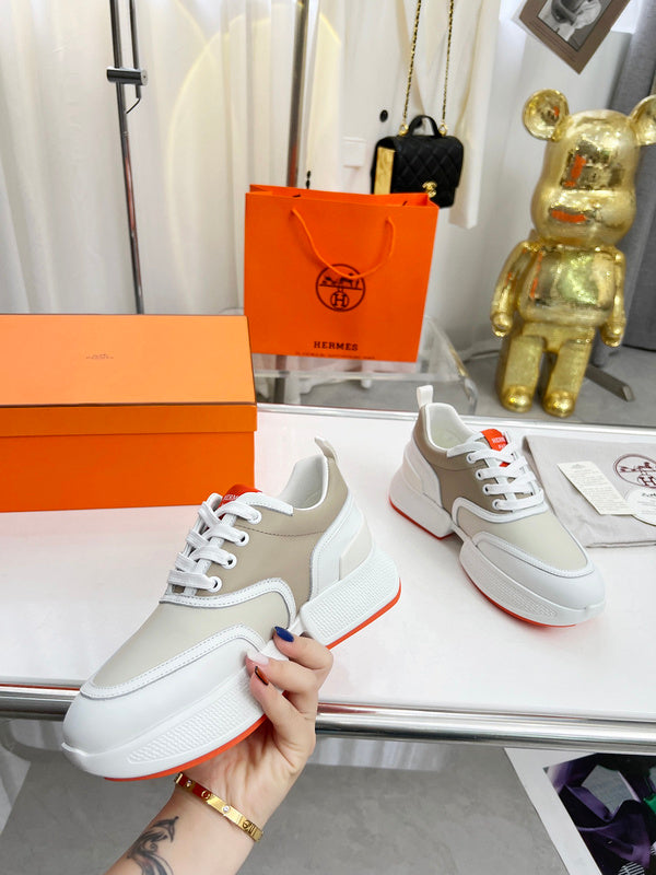 VV - HMS Shoes - 200
