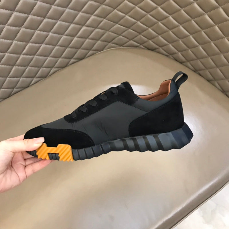 VV - HMS Shoes - 236