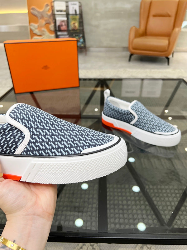 VV - HMS Shoes - 089