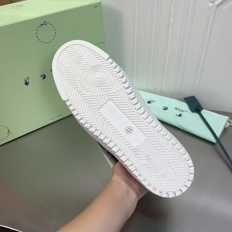 VV - YZ Shoes - 110