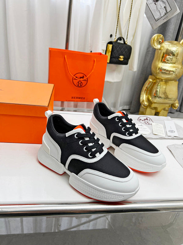VV - HMS Shoes - 193