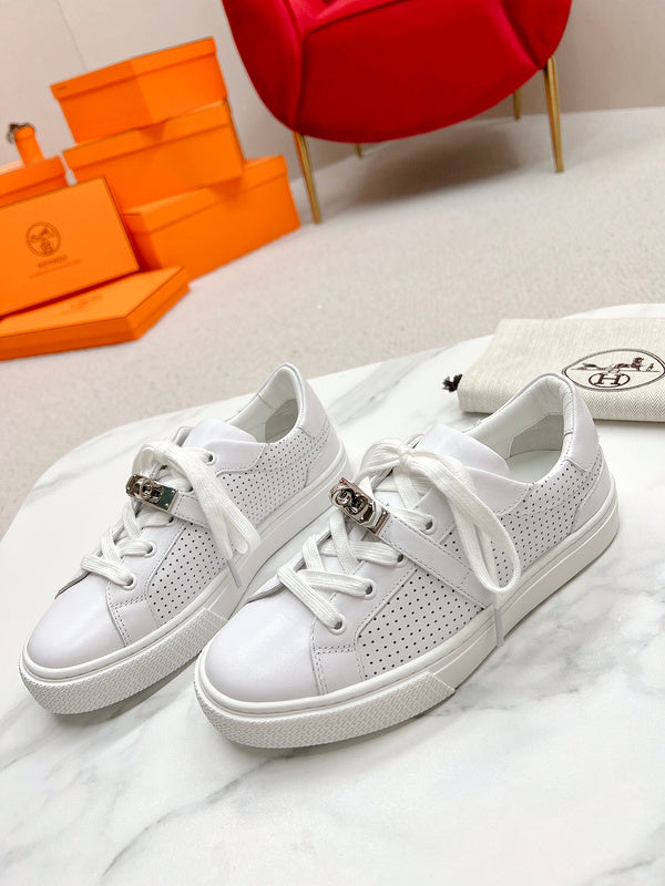 VV - HMS Shoes - 132