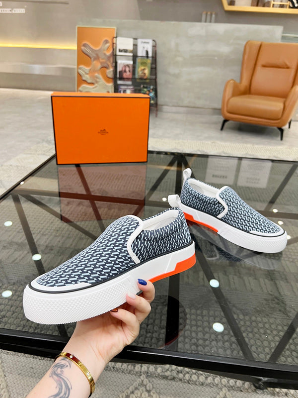 VV - HMS Shoes - 089