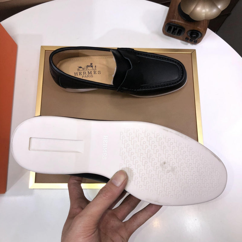 VV - HMS Shoes - 213