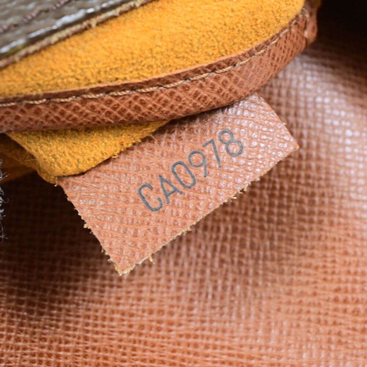 Louis Vuitton Musette Salsa Canvas Shoulder Bag ()