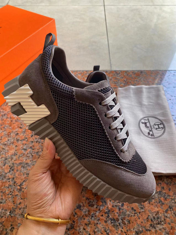 VV - HMS Shoes - 057
