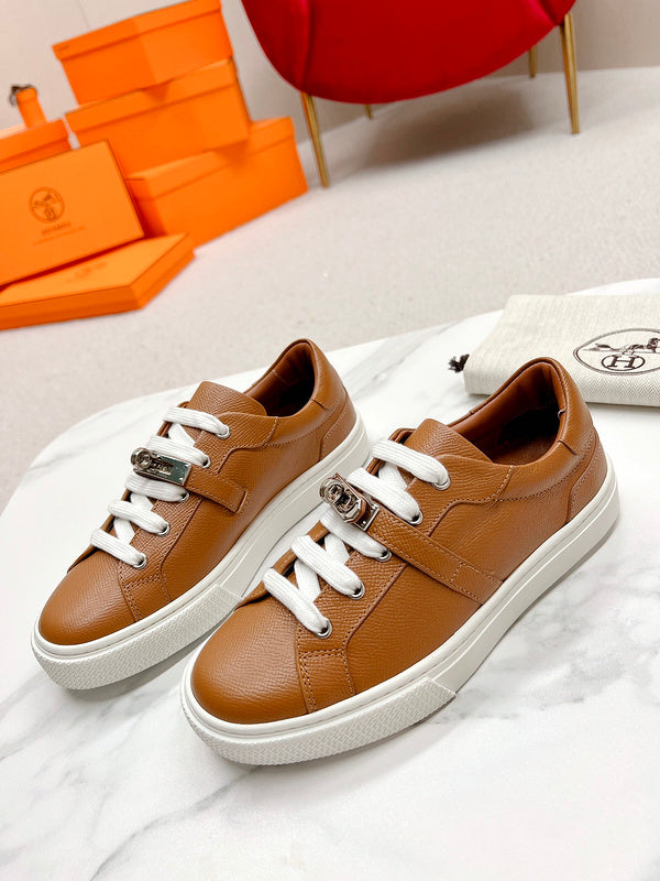 VV - HMS Shoes - 144