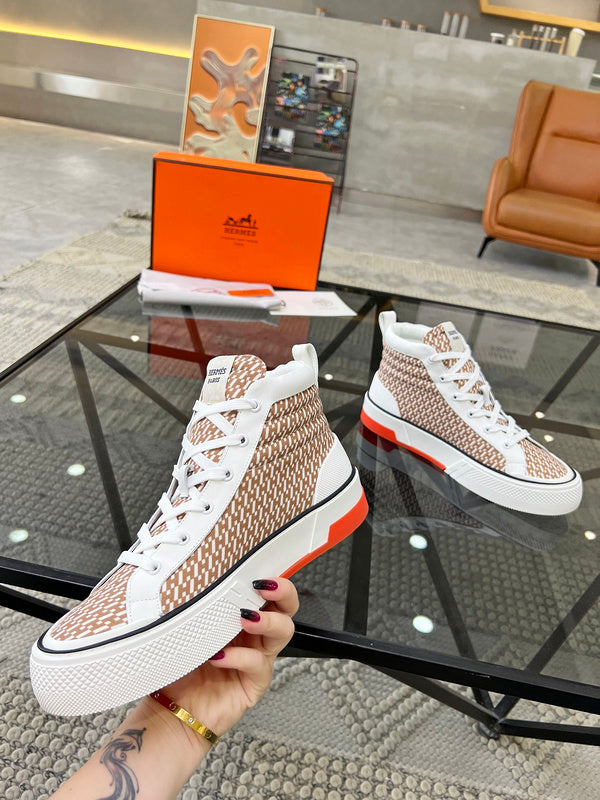 VV - HMS Shoes - 086