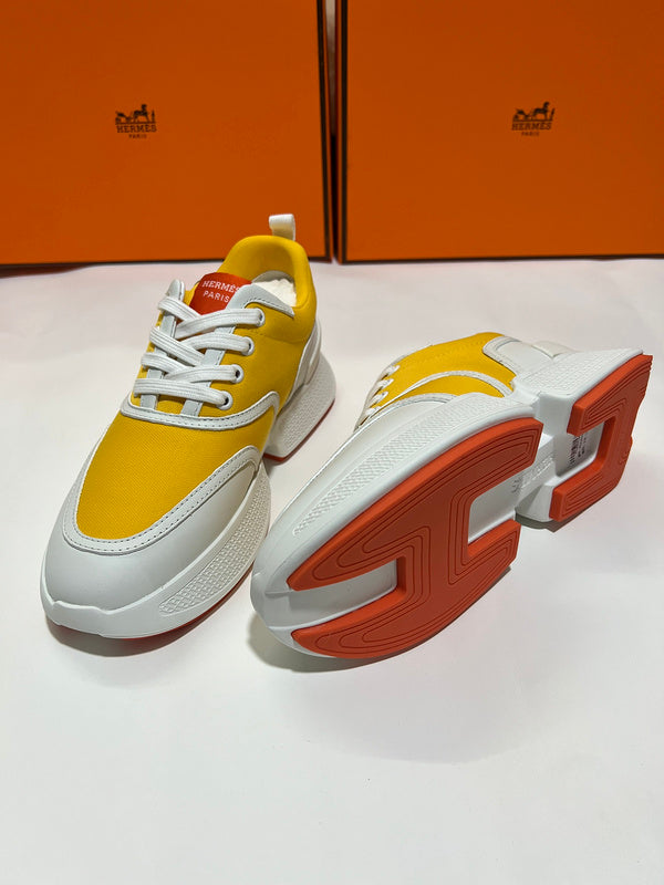 VV - HMS Shoes - 192