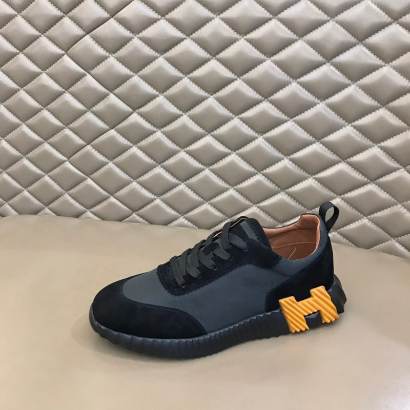 VV - HMS Shoes - 236