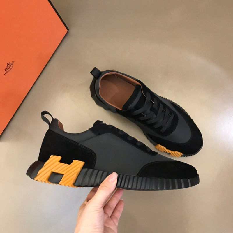 VV - HMS Shoes - 236