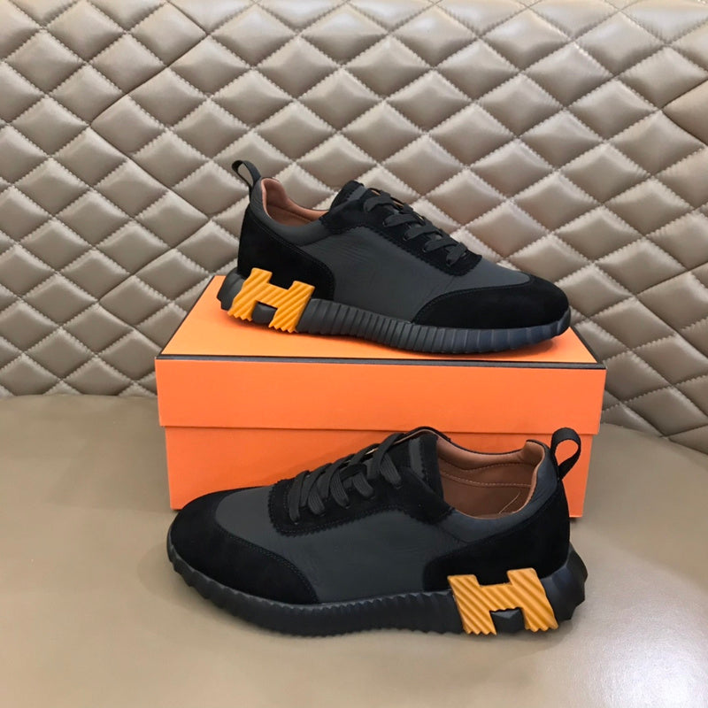 VV - HMS Shoes - 236