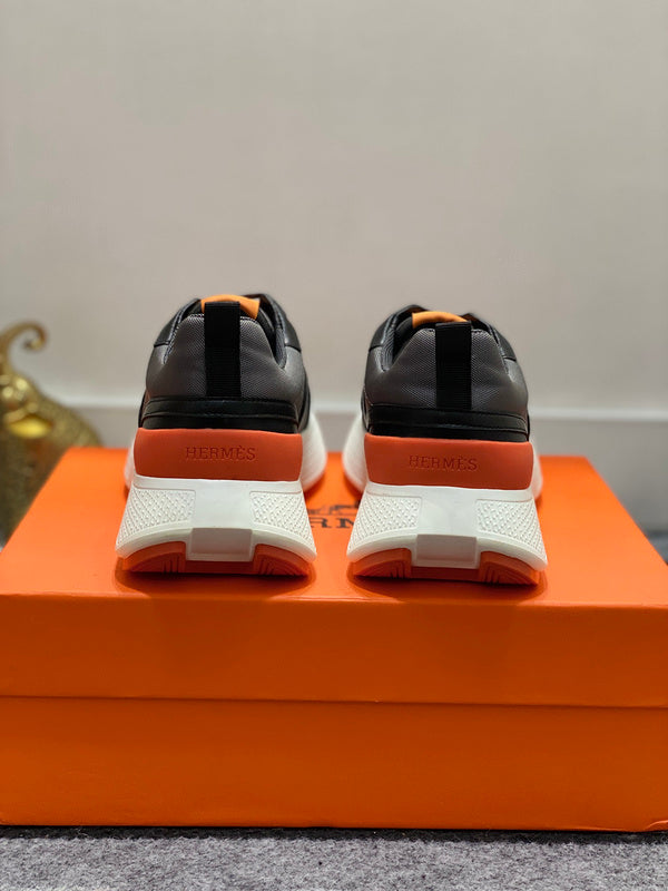 VV - HMS Shoes - 077