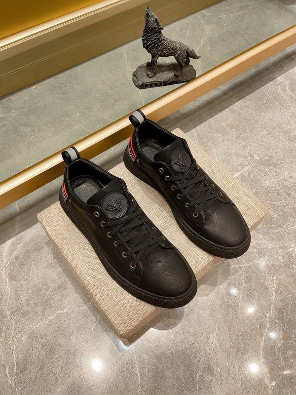 VV - VAR Shoes - 570