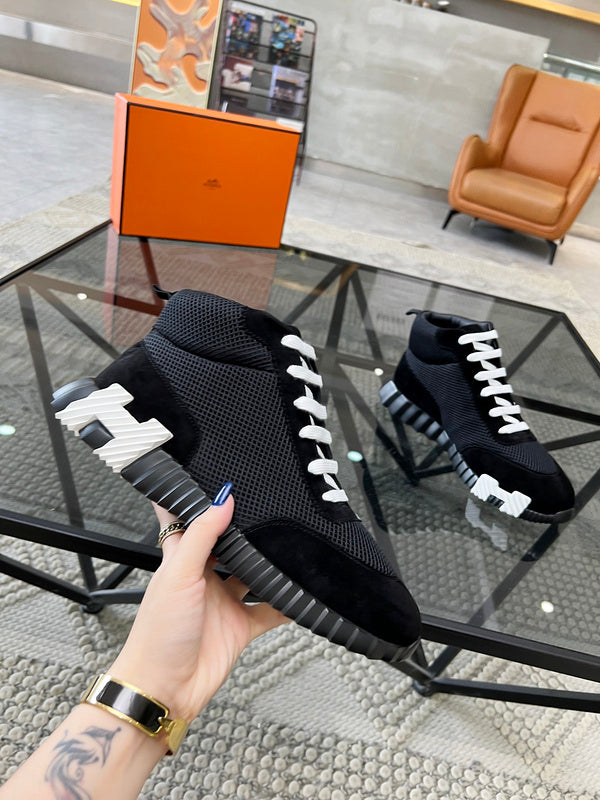 VV - HMS Shoes - 027
