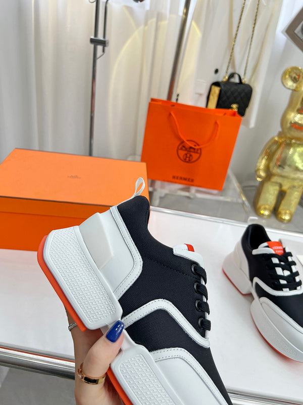 VV - HMS Shoes - 189