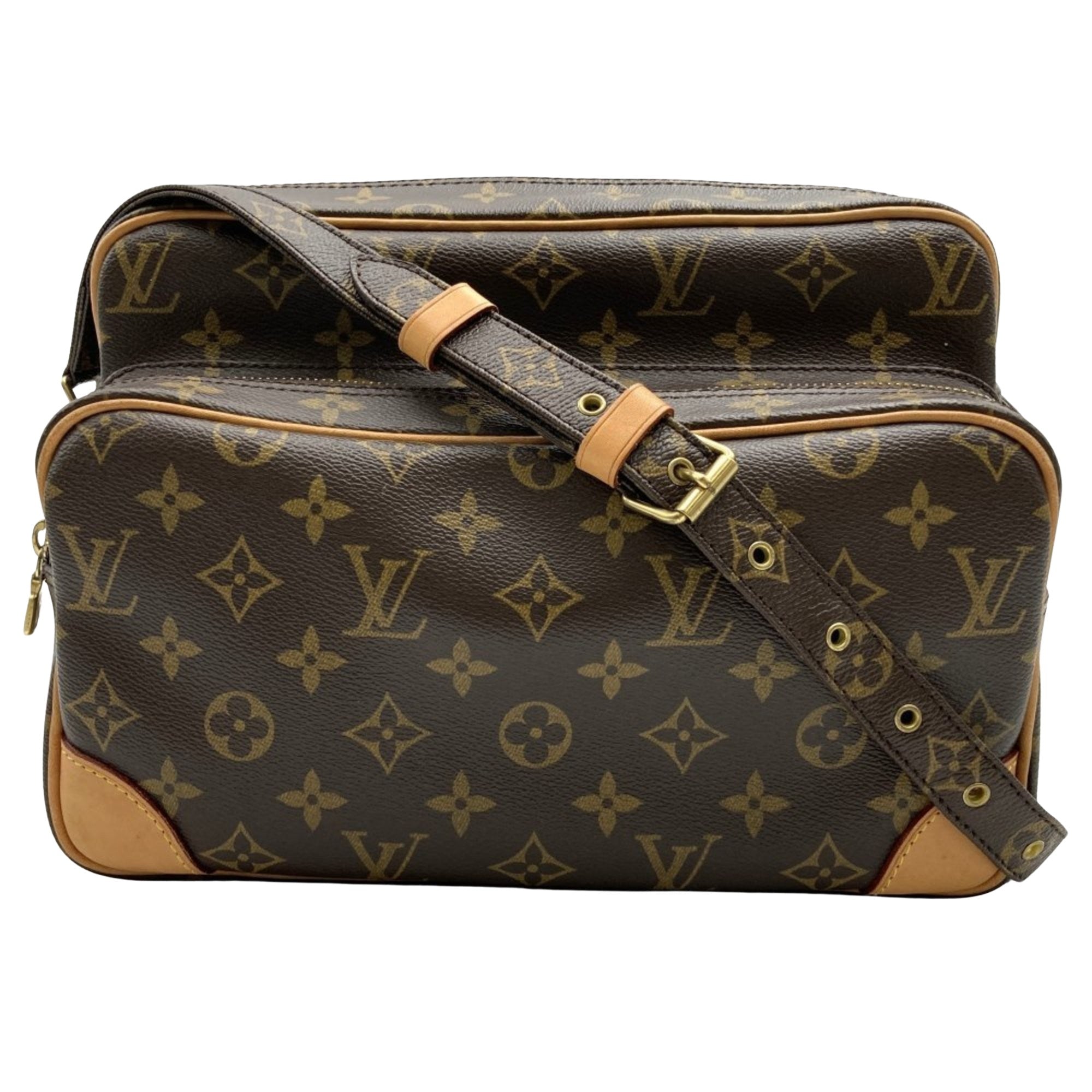 Louis Vuitton Nile Canvas Shoulder Bag ()