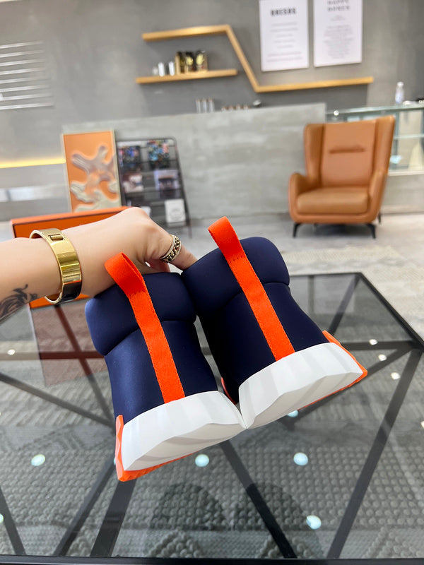 VV - HMS Shoes - 020